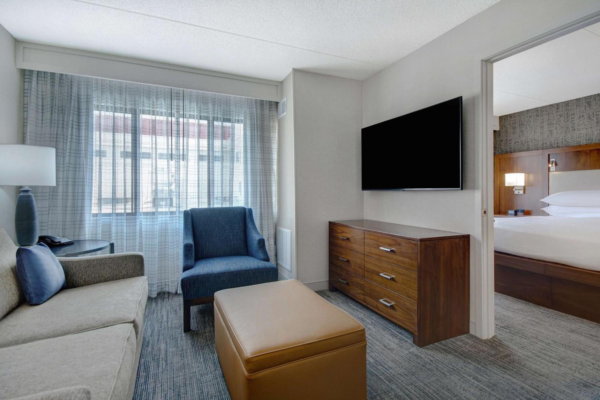Embassy Suites By Hilton Detroit Metro Airport Romulus Exterior foto